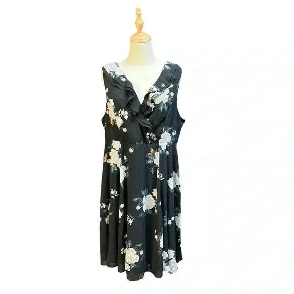 Torrid Floral Black Dress Size 16 - Picture 1 of 6